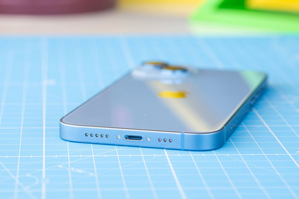 New product launch iPhone 14 12 million pixels auto focus